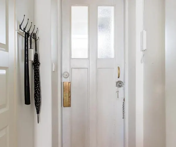 Renovated Design District شقة هلسنكي